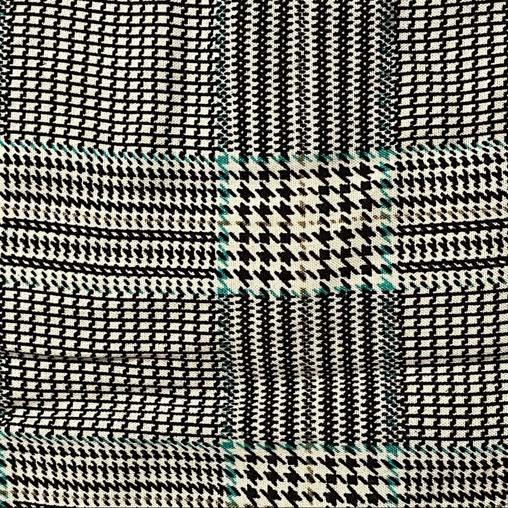 TOBI Gingham Wrap Dress with Ruffle Detail - Picture 5 of 7